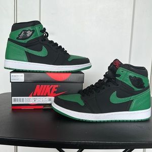 Jordan 1 Retro High OG Pine Green Black 2020 Size 9.5